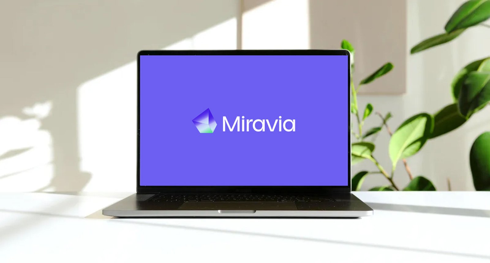 Computer with miravia