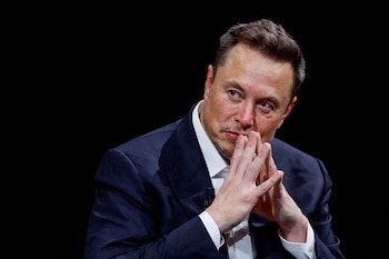 Elon Mus did not turn off
