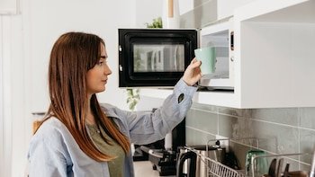 Obstacles between microwave liver