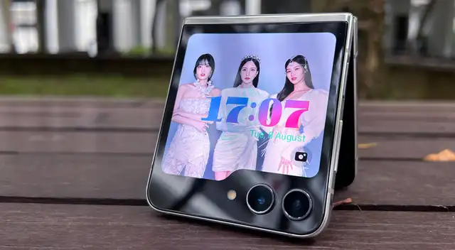 Galaxy Z Flip5