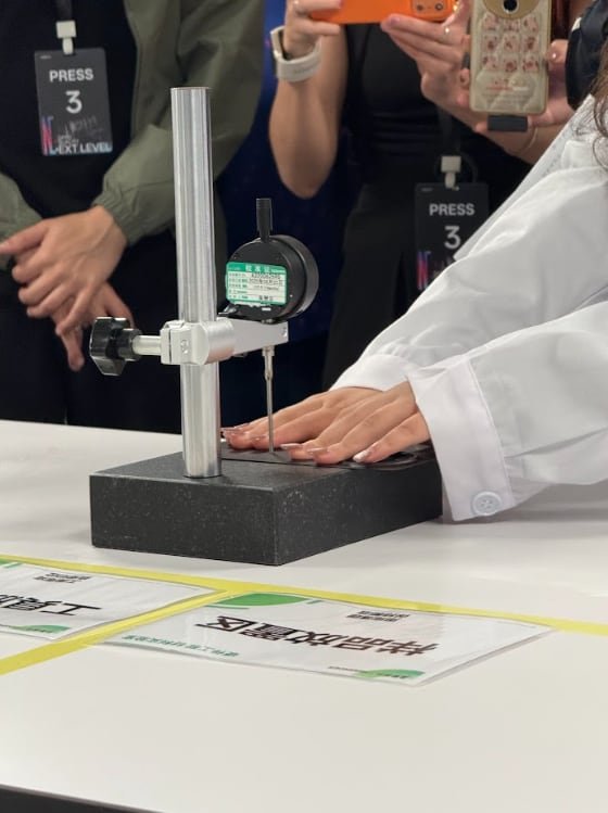 At Oppo's factories, we were able to assess the process that mobile phones have to go through in regards to their durability before they hit the market. (Photo: Paolo Valdivia)