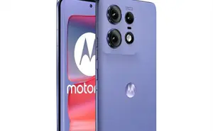 Motorola Edge 50 Pro with 125W high-speed turbo charging and professional-grade camera