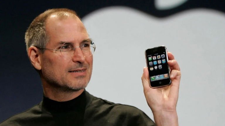 Apple is doing the opposite of what Steve Jobs wanted with the iPhone, and it's only going to get worse